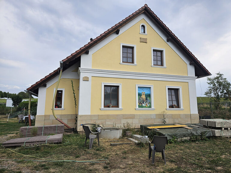 malba ve výklenku okna